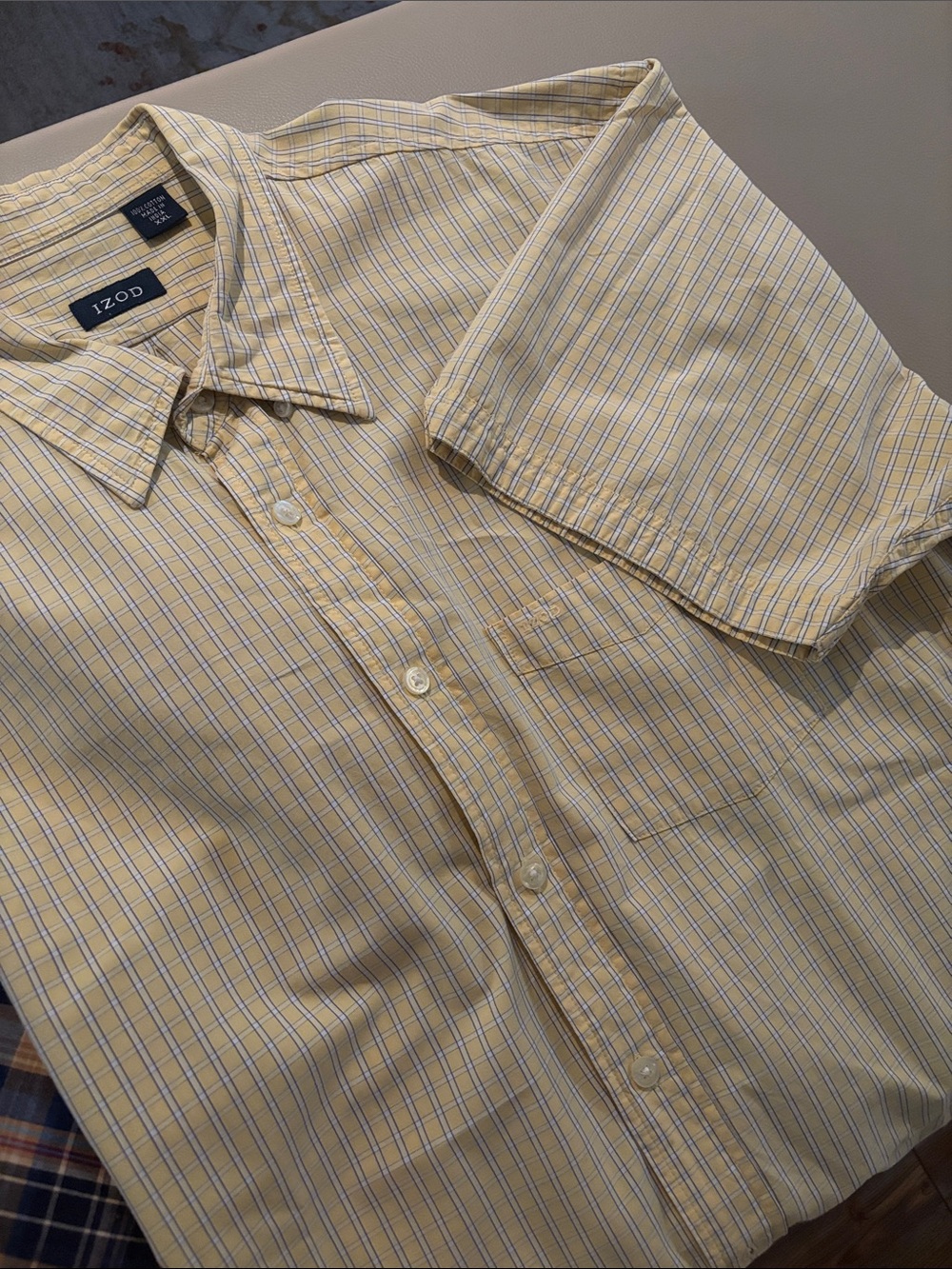 Izod Yellow Plaid Short-Sleeve Button-Down Shirt - Picture 2 of 2